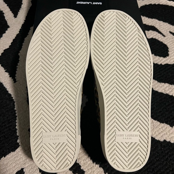 Saint Laurent YSL Venice Low Top Sneakers in Leopard Print - Picture 3 of 3